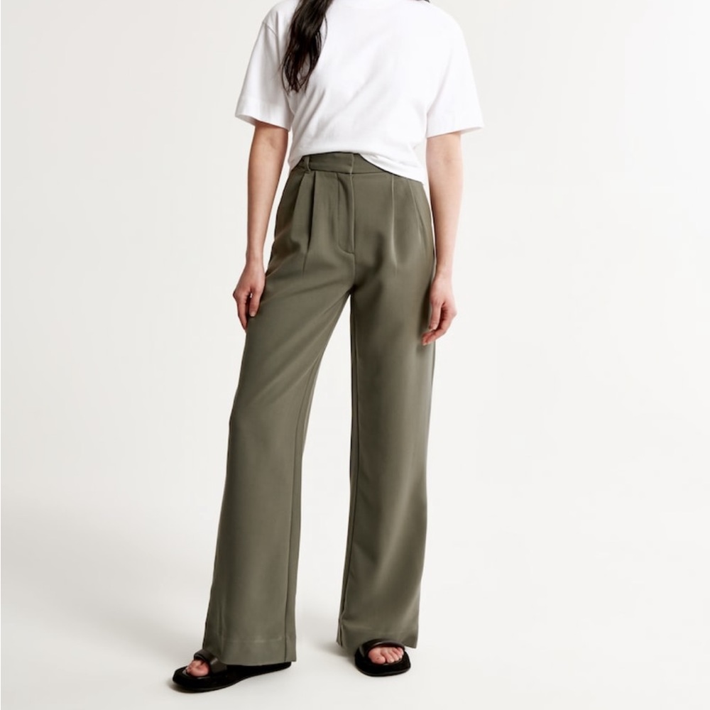 Abercrombie Sloan Tailored Pant